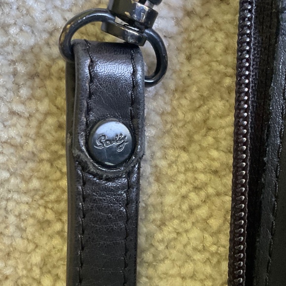 Scully Passport Wallet Black - Picture 8 of 14